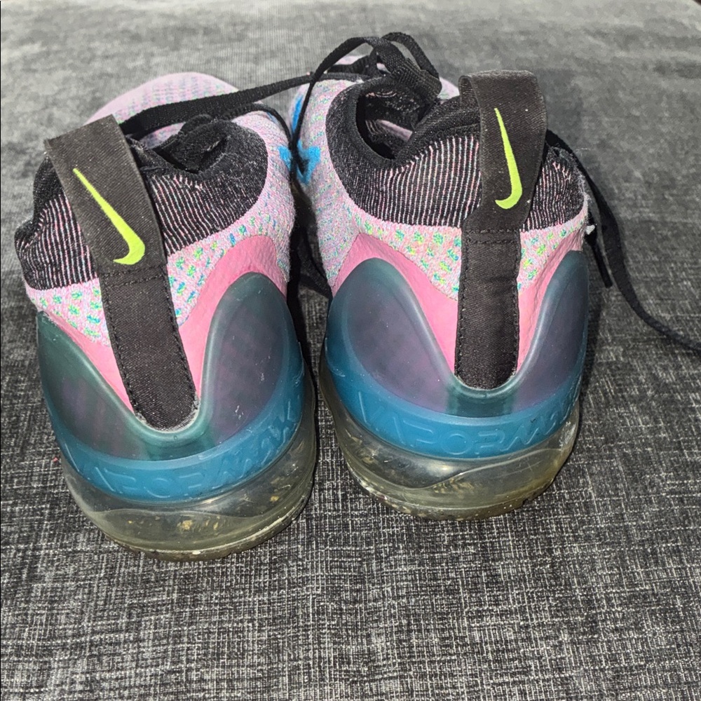 Nike VaporMax Women's Multicolor Sneakers with Blue Swoosh-Size 10.5 - Picture 5 of 8